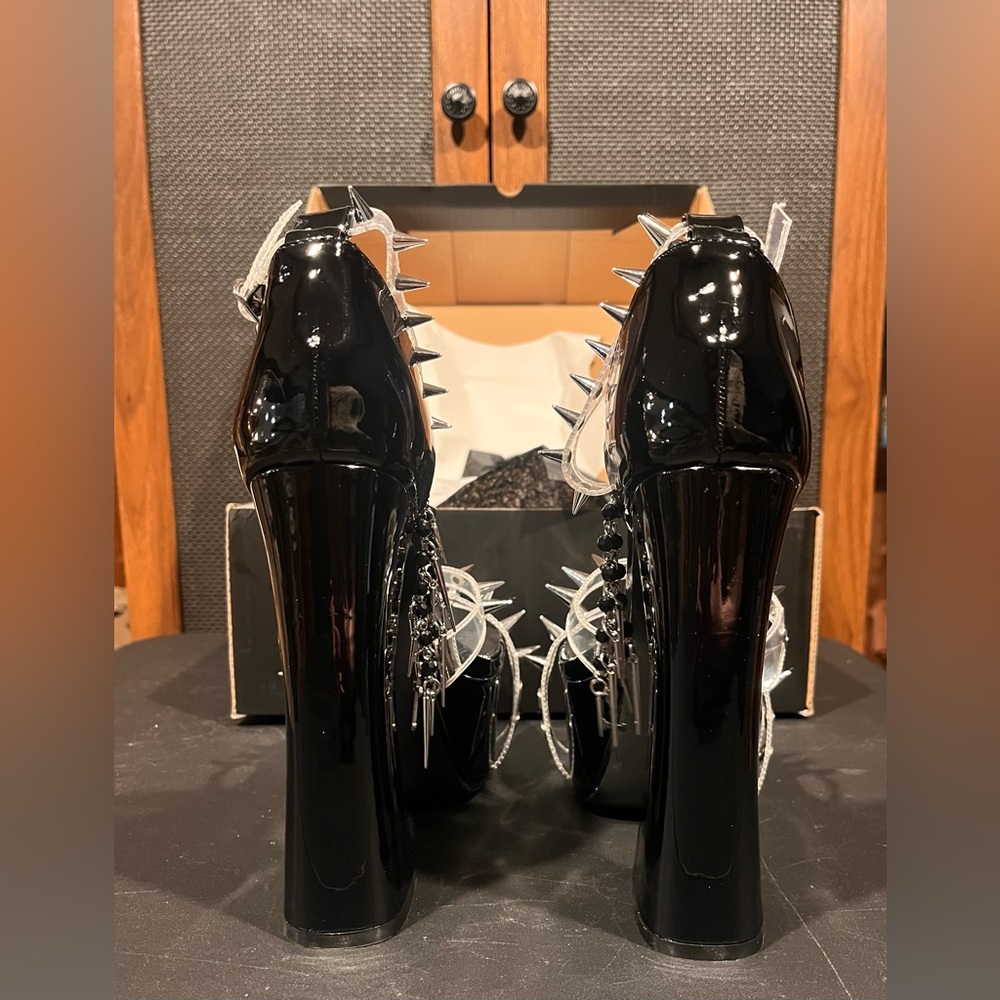 Spiked Revelation Heels - Picture 5 of 9
